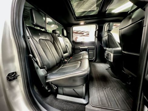 Used 2020 Ford F250 Platinum w/ FX4 Off-Road Package image 26