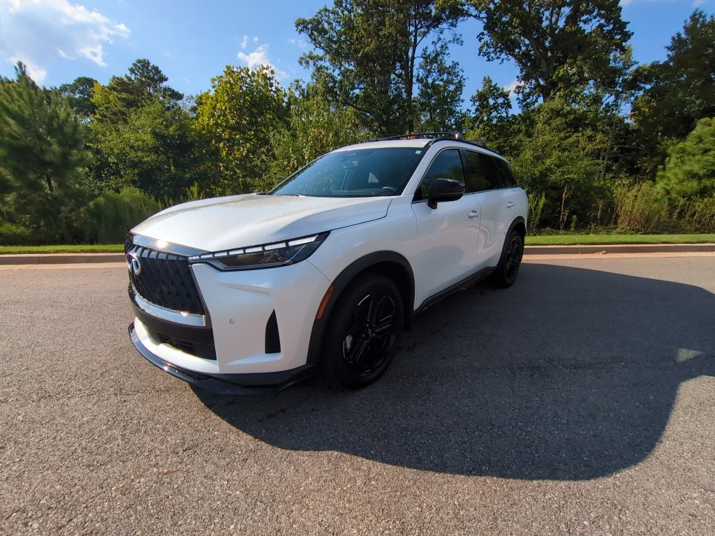Certified 2026 INFINITI QX60 Sport w/ Dark Cargo Package AWD/4WD image 4