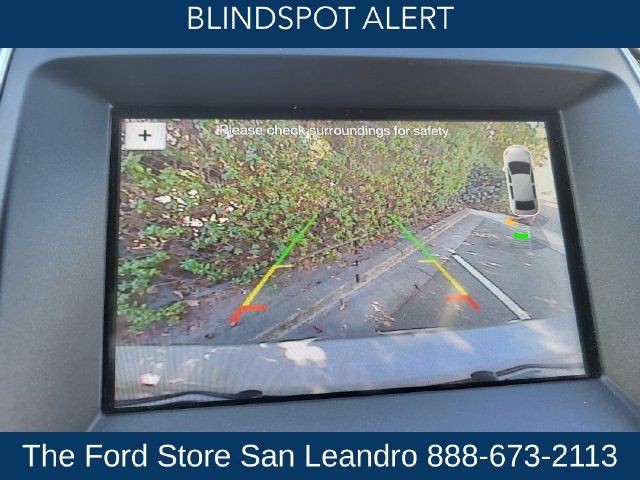 Used 2017 Ford Edge Titanium FWD image 10