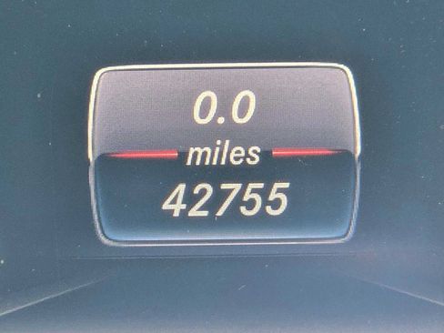 Used 2020 Mercedes-Benz SLC 300 image 22