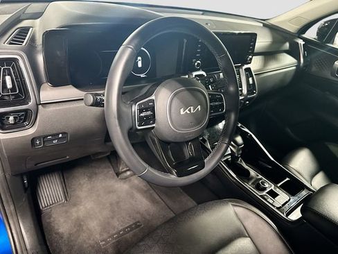 Used 2023 Kia Sorento SX AWD/4WD image 9