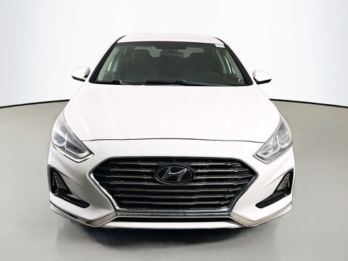 Used 2018 Hyundai Sonata SE w/ Cargo Package image 2