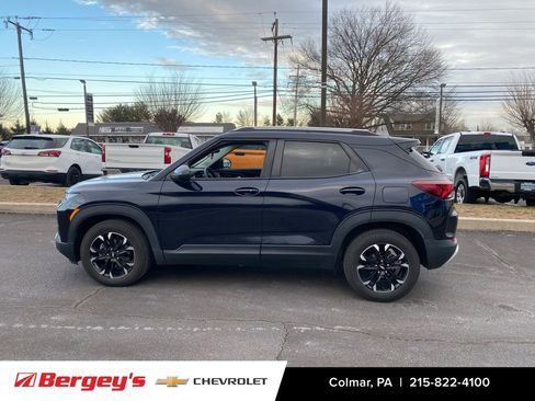 Used 2021 Chevrolet TrailBlazer LT w/ Convenience Package image 8