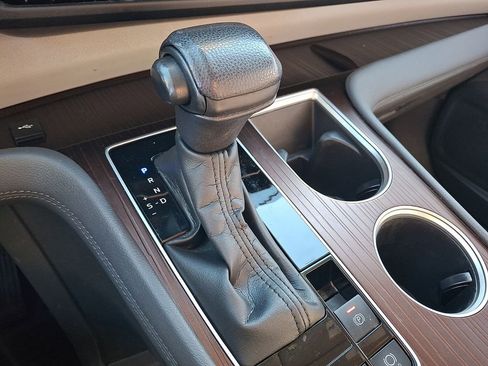 Used 2023 Toyota Sienna LE image 16