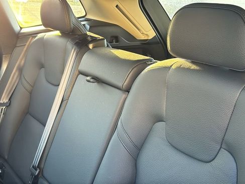 Certified 2025 Volvo XC60 B5 Plus image 26