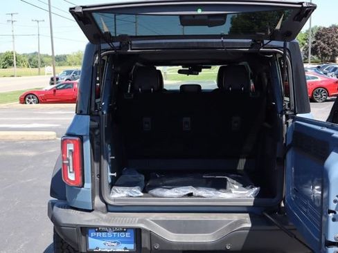 New 2025 Ford Bronco Badlands w/ Sasquatch Package AWD/4WD image 8