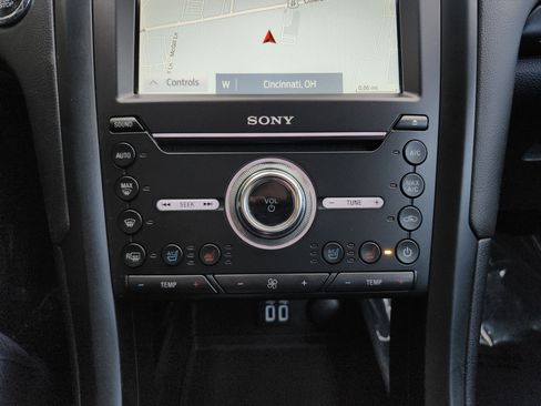 Used 2020 Ford Fusion Titanium image 8