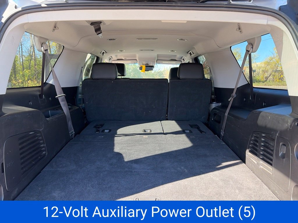 Used 2019 Chevrolet Suburban LT AWD/4WD image 12