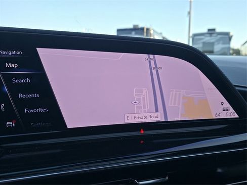 Used 2024 Cadillac Escalade V w/ LPO, ONYX Package image 19