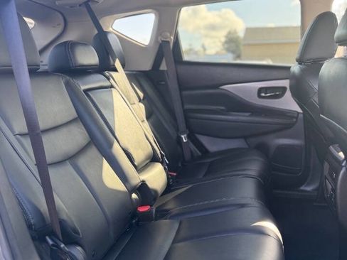 Used 2022 Nissan Murano SV AWD/4WD image 8