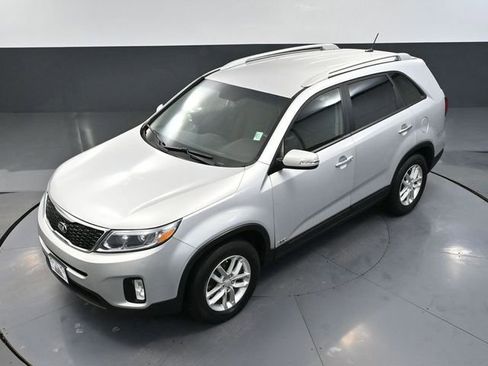 Used 2015 Kia Sorento LX image 53