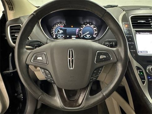 Used 2016 Lincoln MKX Reserve image 15