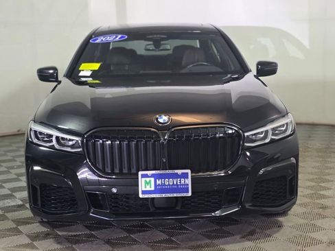 Used 2021 BMW 750i xDrive w/ Luxury Rear Seating Package image 10