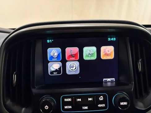 Used 2015 Chevrolet Colorado Z71 AWD/4WD image 34