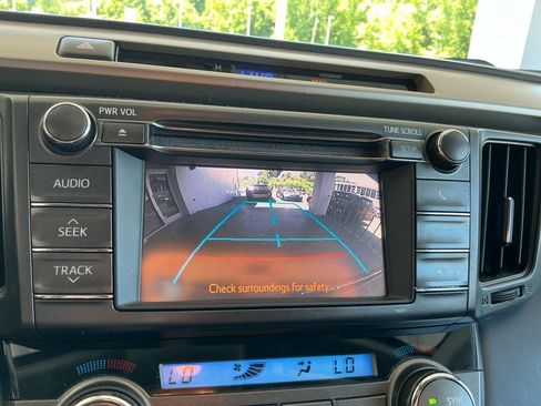 Used 2013 Toyota RAV4 XLE AWD/4WD image 23