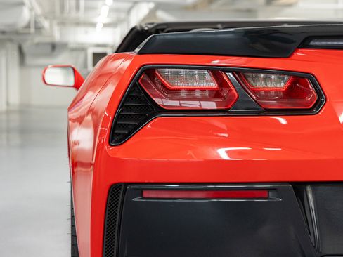 Used 2014 Chevrolet Corvette Stingray Convertible w/ 3LT Preferred Equipment Group RWD image 29