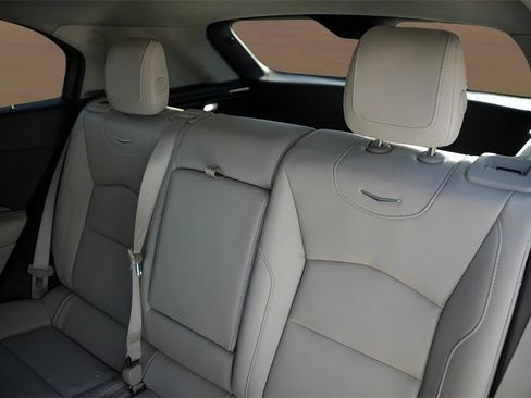 Certified 2023 Cadillac XT4 Luxury w/ Driver Awareness Package image 31