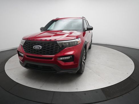 Used 2023 Ford Explorer ST-Line w/ Class IV Trailer Tow Package image 34