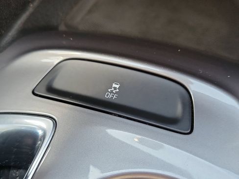 Used 2017 Chevrolet Malibu LS FWD image 23