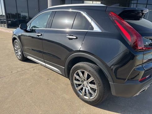 Used 2022 Cadillac XT4 Premium Luxury w/ Safety Alert Package image 5