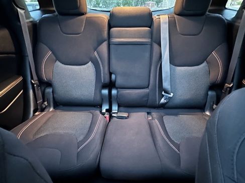 Used 2017 Jeep Cherokee 75th Anniversary image 28