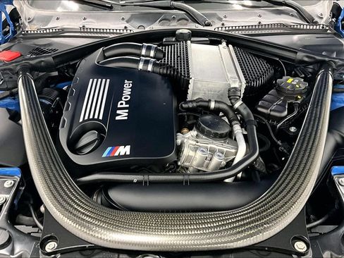 Used 2018 BMW M4 Coupe w/ Competition Package RWD image 7