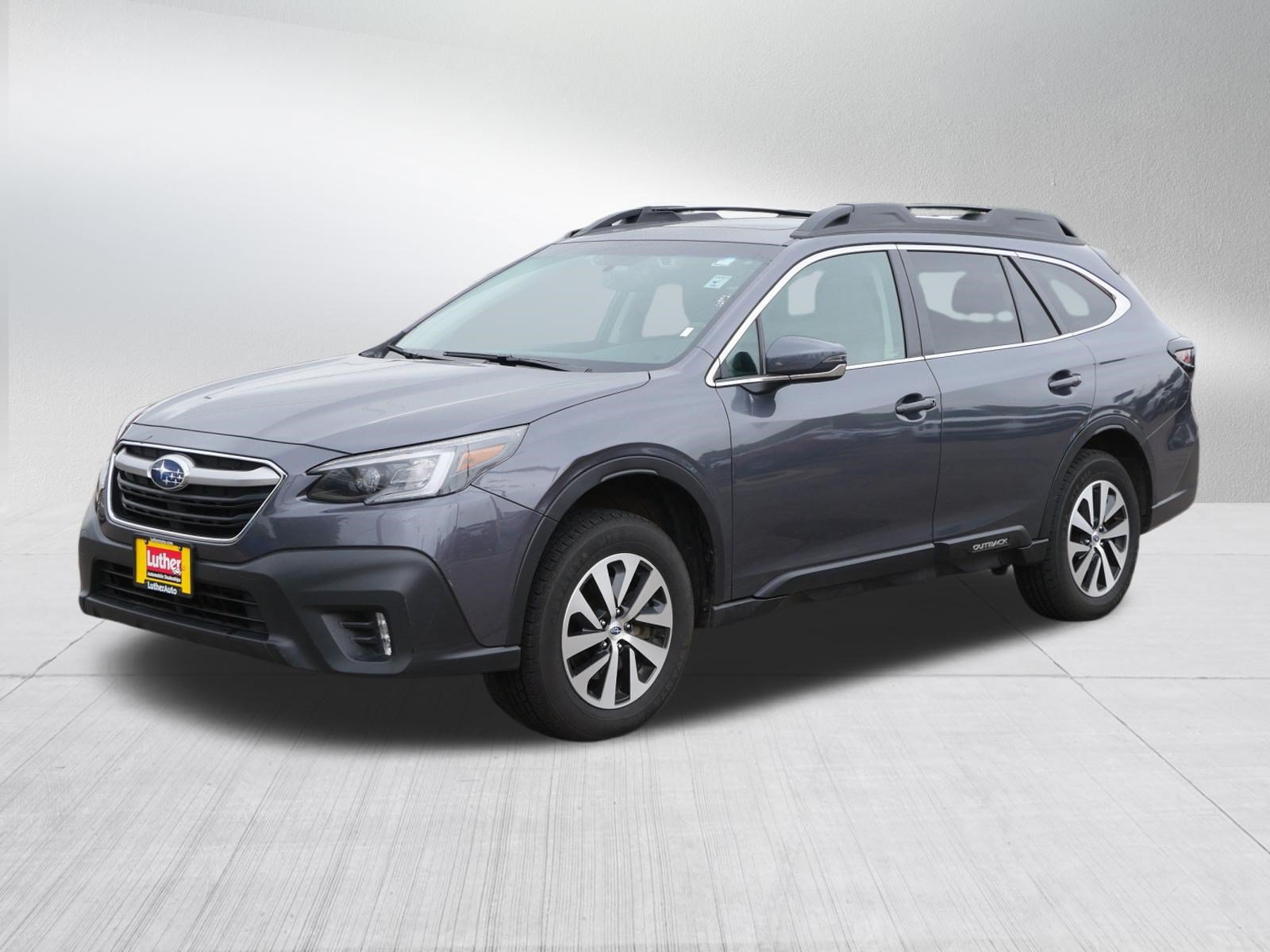 Used 2022 Subaru Outback Premium AWD/4WD image 3