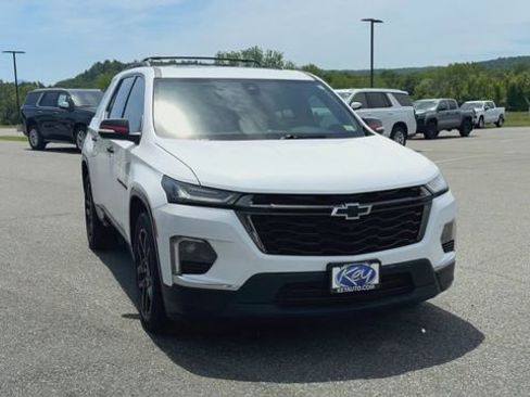 Used 2023 Chevrolet Traverse Premier w/ Redline Edition AWD/4WD image 3