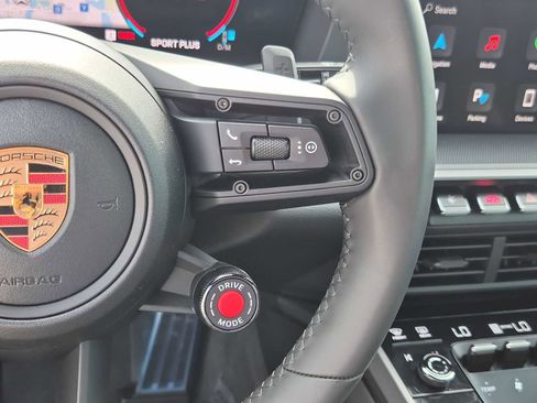 Used 2025 Porsche 911 Carrera image 20