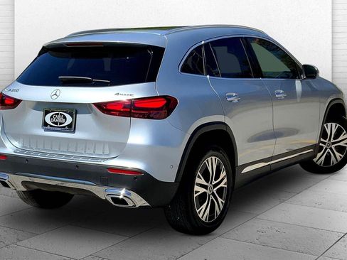 Used 2025 Mercedes-Benz GLA 250 4MATIC image 14
