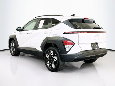 Used 2025 Hyundai Kona SEL image 5
