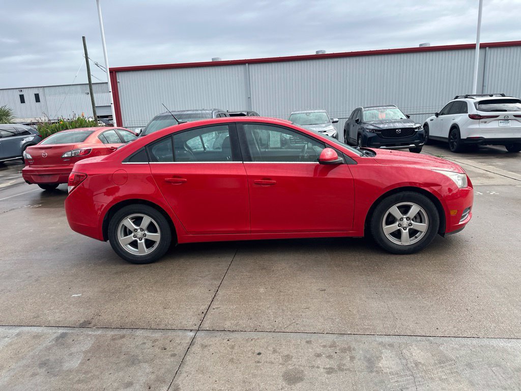 Used 2014 Chevrolet Cruze LT FWD image 4