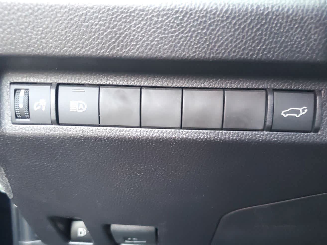 Used 2025 Toyota RAV4 XLE w/ Convenience Package AWD/4WD image 14
