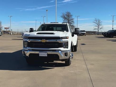 New 2026 Chevrolet Silverado 3500 LT w/ Safety Package image 4