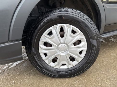 Used 2018 Ford Transit 350 XLT image 42