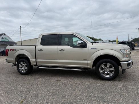 Used 2017 Ford F150 Lariat w/ Equipment Group 502A Luxury AWD/4WD image 13