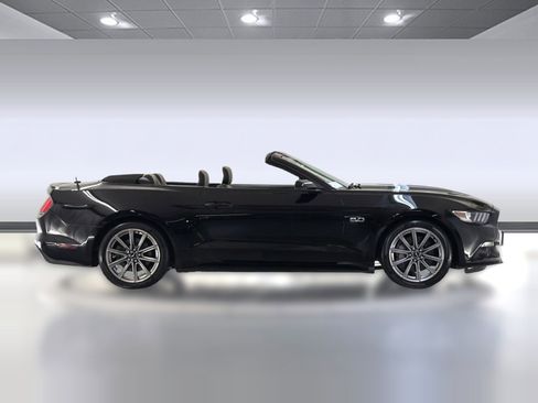 Used 2016 Ford Mustang GT Premium image 8