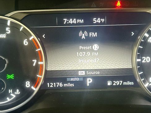 Used 2022 Nissan Rogue SV AWD/4WD image 13