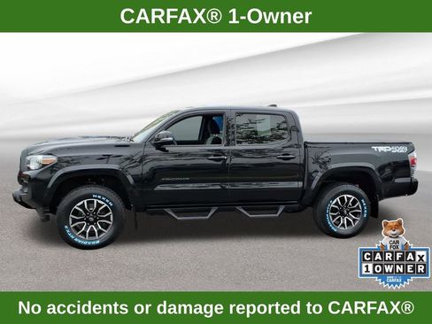 Used 2023 Toyota Tacoma TRD Sport AWD/4WD image 2