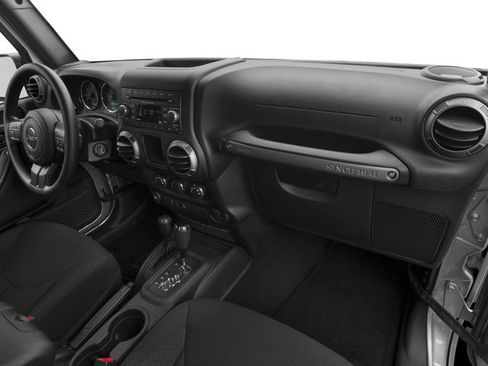 Used 2018 Jeep Wrangler Sport AWD/4WD image 19