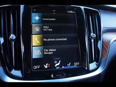 Used 2022 Volvo S60 B5 Inscription w/ Advanced Package image 29