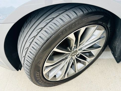 Used 2015 Hyundai Genesis 3.8 w/ Option Group 03 RWD image 32
