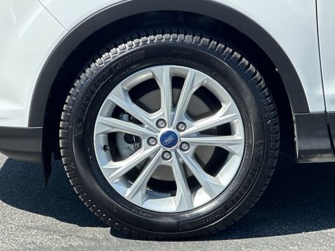 Certified 2018 Ford Escape SEL FWD image 27
