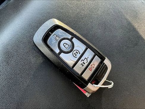 Used 2019 Ford F150 Platinum w/ Equipment Group 701A Luxury image 10