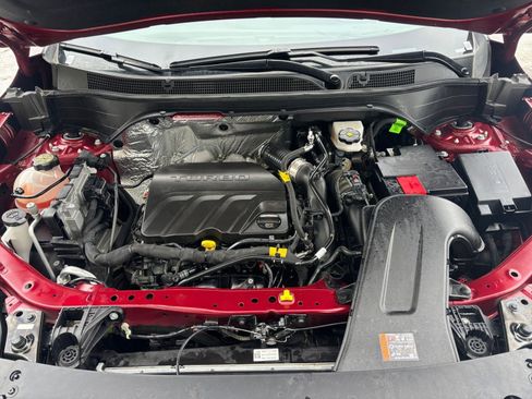 Used 2025 Chevrolet Trax LT w/ LT Convenience Package image 28