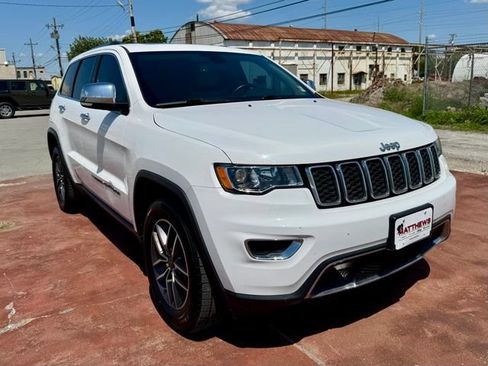 Used 2022 Jeep Grand Cherokee Limited RWD image 3