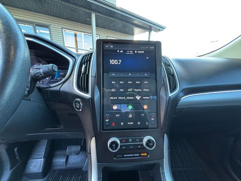 Used 2021 Ford Edge SEL w/ Convenience Package image 17