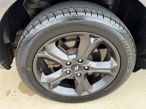 Used 2019 Dodge Journey Crossroad w/ Nav & Sun Group FWD image 22