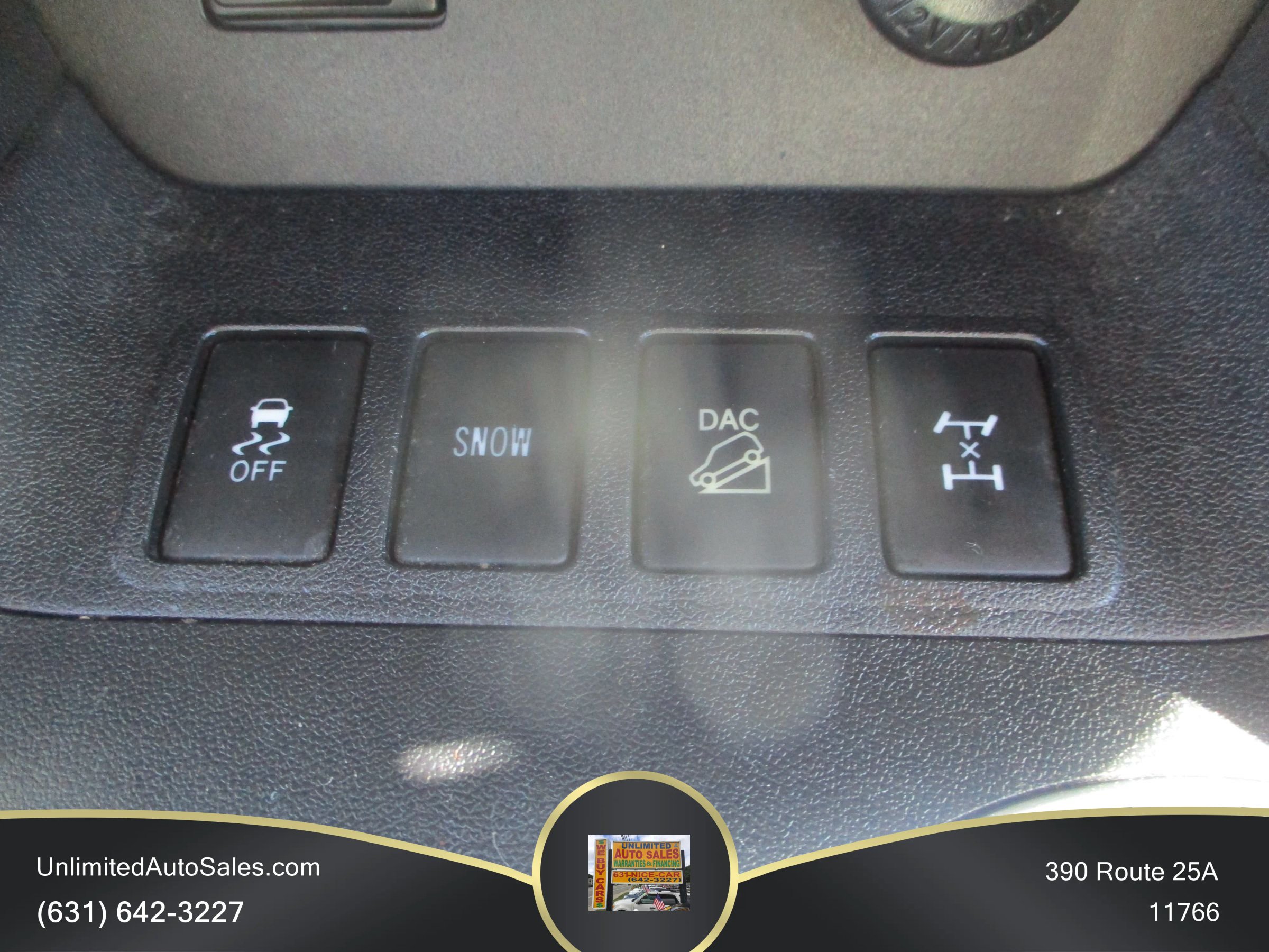 Used 2014 Toyota Highlander Limited AWD/4WD image 10