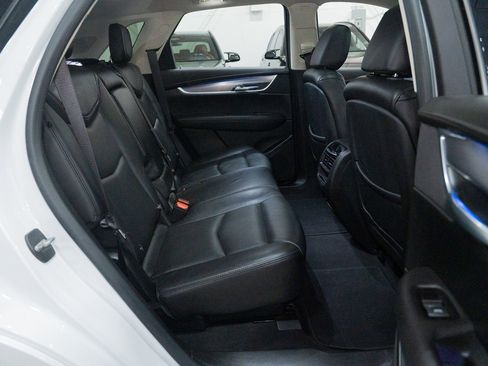 Used 2018 Cadillac XT5 Premium Luxury w/ Driver Assist Package image 29